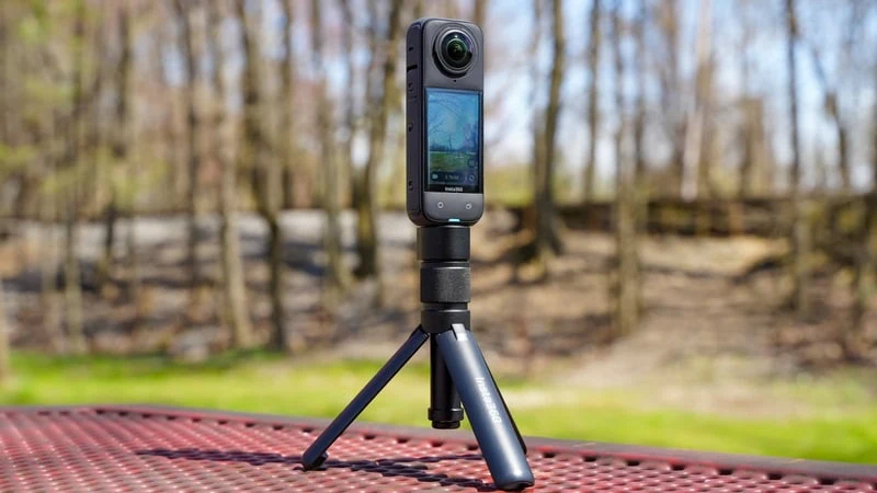 Insta360 X4 – mang theo cho hoạt động ngoài trời