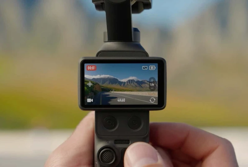 Màn hình và các nút điều khiển khi quay với DJI Osmo Pocket 4